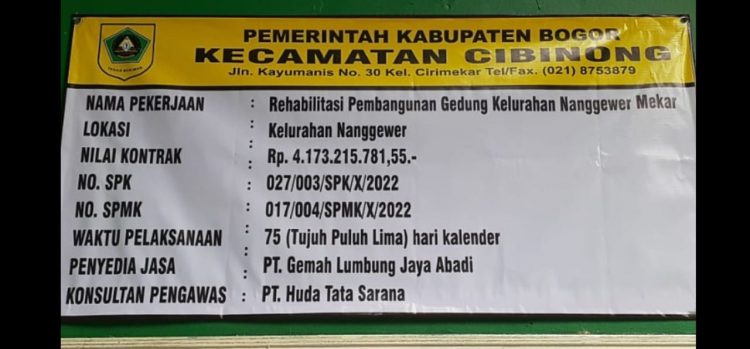 Ada Apa ? Dengan Pembangunan Gedung Kelurahan Nanggewer Mekar, Wartawan Dihalangi Konfirmasi ?