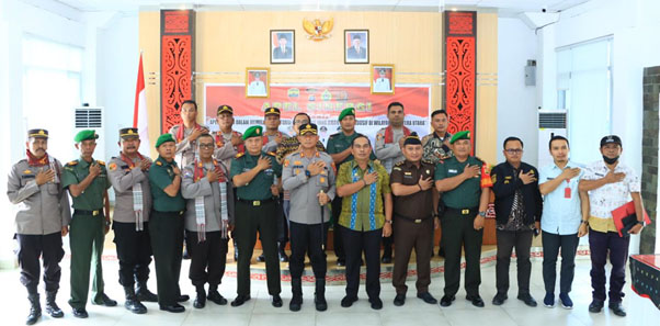 Wujudkan Situasi Kamtibmas Yang Aman Dan Kondusif, Pemkab Samosir Ikuti Apel Sinergi