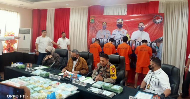 Walikota Tangsel & Kajari Mengapresiasi Polres Tangsel Dalam Waktu Kurang Sebulan Amankan 4 Tersangka Pengedar Jaringan Sumatra Jawa