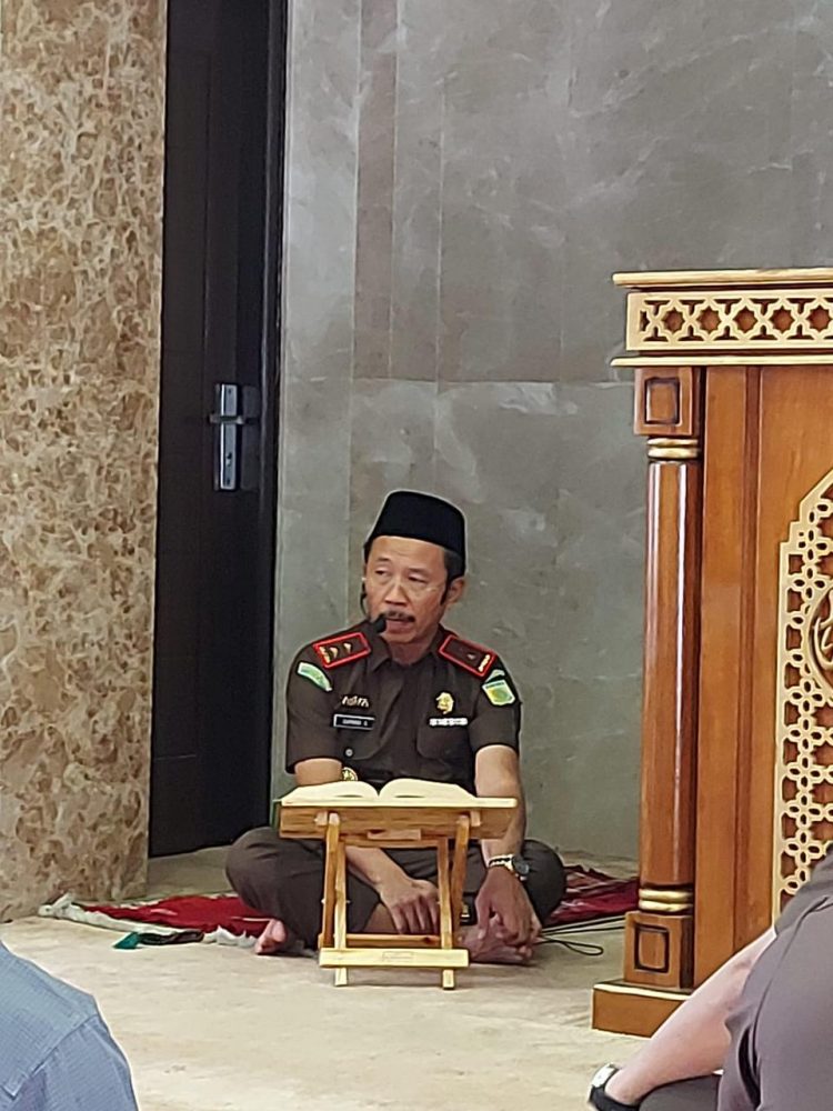 Kejaksaan Tinggi Riau Dr.Supardi, Beri Tausiyah Dilingkungan Kejaksaan Tinggi Riau