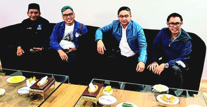 Bayu Sumantri Agung Beserta Ratusan Kader Sambut Ketum PAN di Bandara Kualanamu