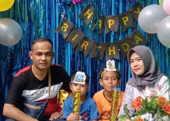 Dalam Rangka Ulang Tahun Yang Ke 5 Satria Firnandes Serta Syukuran Yayasan Satria Sakti Indonesia Undang Anak Anak Wilayah Sekitar