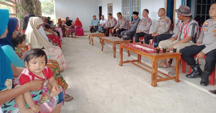 Program Jumat Curhat Polres Solok Semua Pejabat Utama polres solok Dengar Aspirasi Warga Demi Kamtibmas datangi Warganya Kenagari