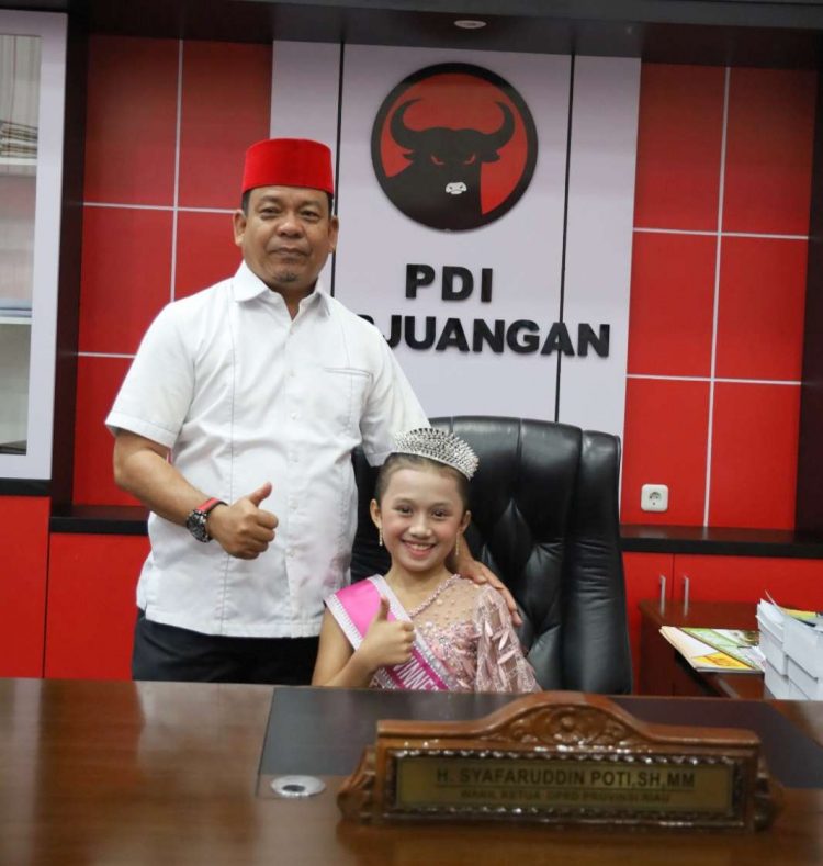 Wakil Ketua DPRD Provinsi Riau Mendukung Derlia Magdalena Napitupulu Ajang Kids And Teen Global Pageant di Malaysia