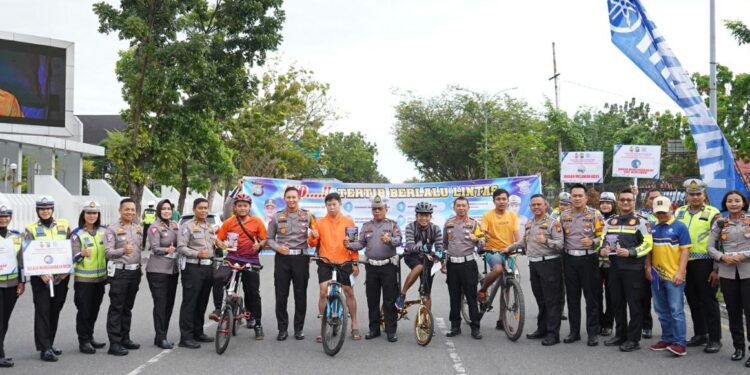 Sasar Pengunjung Acara Car Free Day , Ditlantas Polda Riau Gelorakan Budaya Tertib Lalu lintas