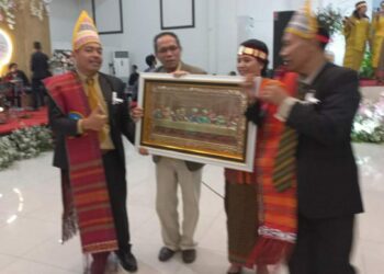 Pesta Bona Taon dan Pelantikan Pengurus Pusat PATABOBE Se Tangerang Raya Berjalan Sukses dan Meriah