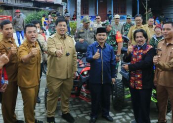 BUNGA DESA PARTUNGKO NAGINJANG, Bupati Samosir Ajak Petani Beralih Menggunakan Pupuk Organik