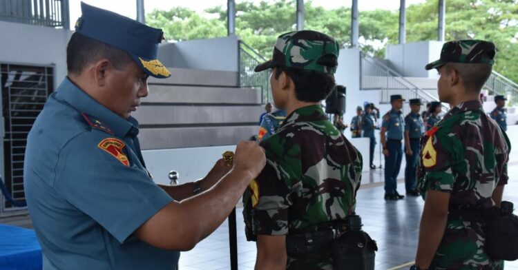 Pembukaan Latihan Basic Followership bagi Taruna AAL Tingkat I