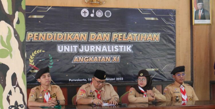 Calon Unit Jurnalistik XI DKC Banyumas Dibekali Diklat