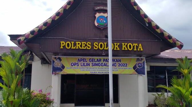 LBHK – Wartawan Minta Kapolres Kota Solok Tuntaskan LP Wartawan, Berikan Tindakan Tegas Terhadap Oknum Kanit Diduga Langgar Kode Etik Kepolisian
