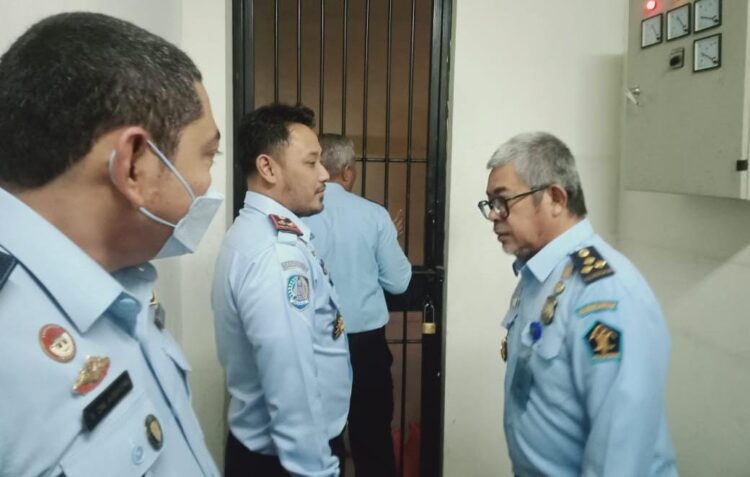 Tegas Petugas Imigrasi Kelas I Non TPI Tangerang, Tangkap 4 WNA Yang Melanggar ke Imigrasian