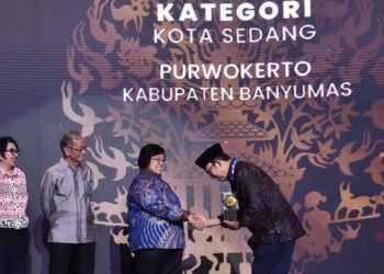 Banyumas Raih 2 Penghargaan Adipura dari Kementrian LHK