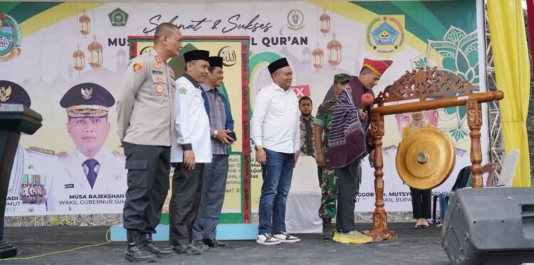 Musa Rajeksah Buka MTQ Kecamatan STTU Jehe