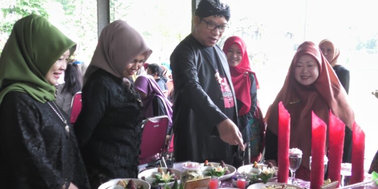PKK Baturraden Juara Lomba Cipta Menu B2SA Tahun 2023