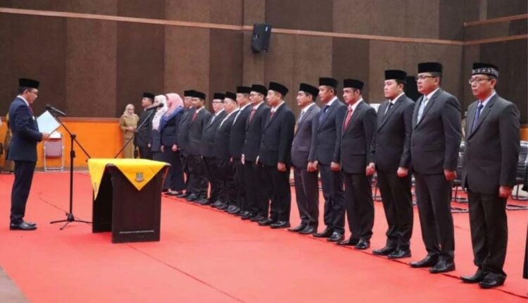 Pj.Bupati Dani Ramdan Lantik 16 Pejabat Pimpinan Tinggi Pratama di Lingkungan Pemkab Bekasi