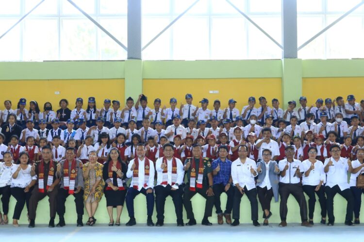 Bupati Samosir Dampingi Wagubsu Resmikan GOR Kabupaten Samosir