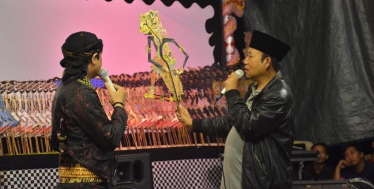 Ki Dalang Yakut Jedher Tampilkan Lakon “Joko Kaiman Ngadeg Dadi Bupati”