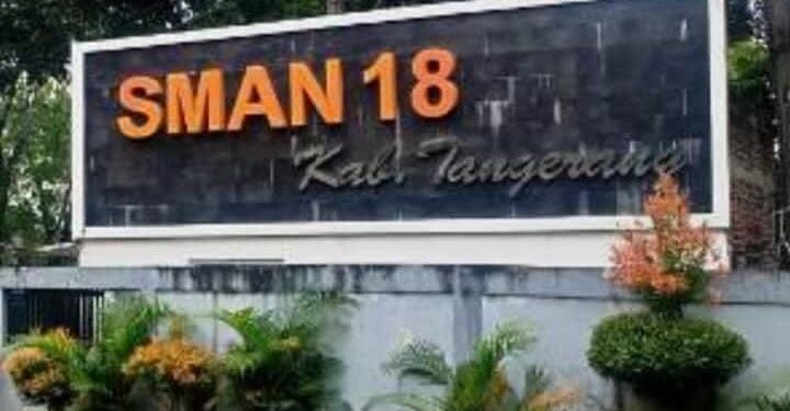 Wow Dengan Angkuh nya Humas SMAN 18 kabupaten Tangerang Berkata Seragam Anak Rp. 1.050.000,- Termurah