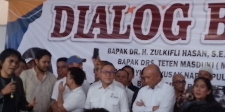 Pedagang Pakaian Bekas Dapat Berdagang, Penyeludupnya Diringkus