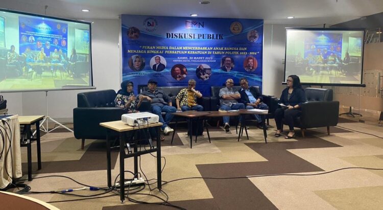 Danakirti Media Group (DMG) Menggelar Diskusi Publik