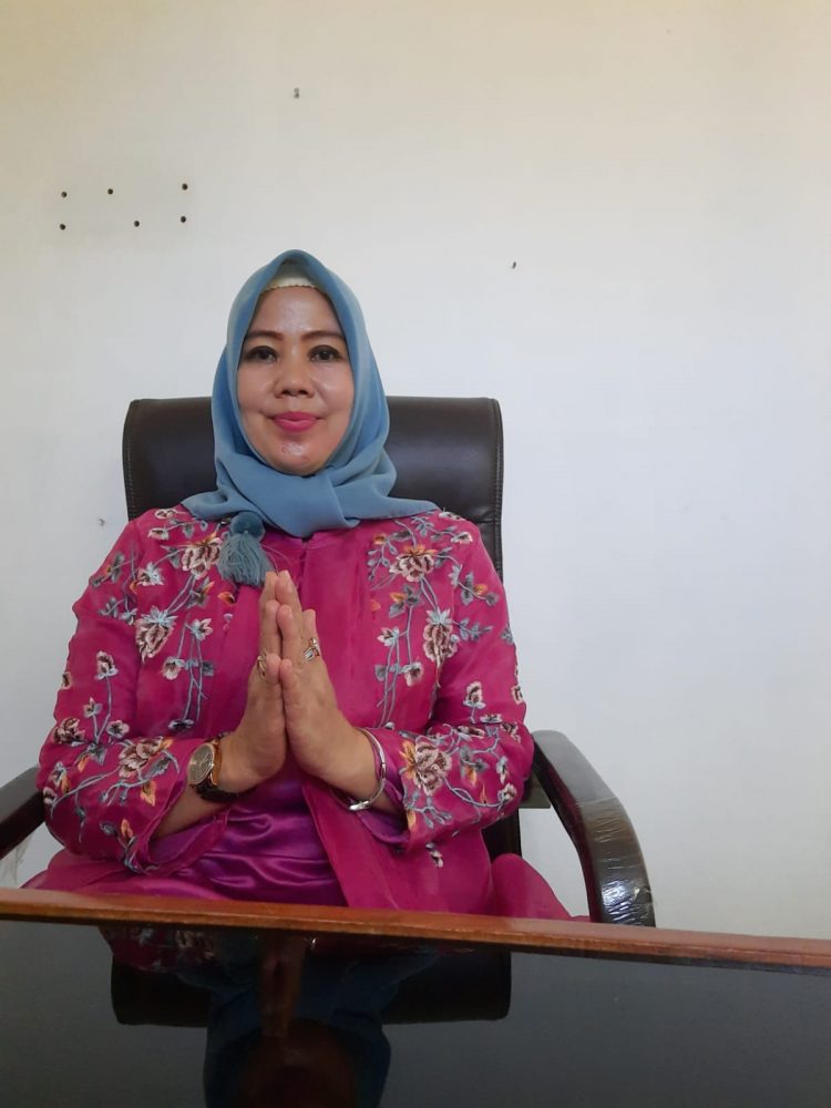 Kepala SMA Negeri 1 Pagelaran Apriana Wiguna M.Pd. Mengucapkan Selamat Hari Raya Idul Fitri 1444 H