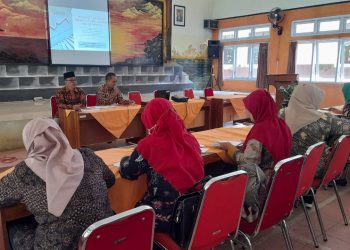 Jaga Netralitas, Kepala SD Ajibarang Ikuti Sosialisasi Hak dan Larangan ASN dalam Pemilu