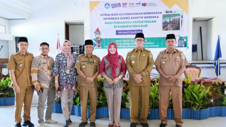 Bupati H. Lismidianto, S.H., M.H dan Kepala Dinas Pendidikan Resmi Buka Sosialisasi UKBI