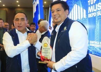 Hadiri TOP Musrenbang RKPD Provsu Tahun 2024, Bupati Samosir Terima Piagam Penghargaan Perolehan Dana Insentif Daerah Tertinggi Tahun 2022