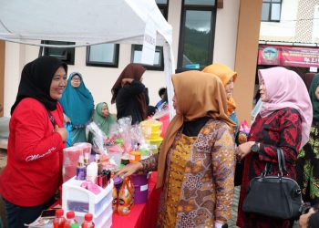 Kecamatan Lumbir Gelar Bazar UMKM