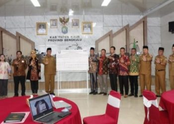 Bupati Kaur Bersama Ketua DPRD Kaur Ikuti Sosialisasi MCP Digelar Oleh KPK