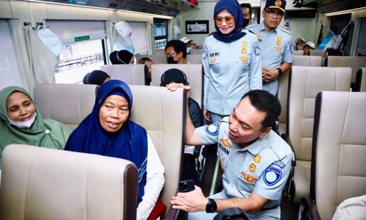 Jasa Raharja Lepas 14 Ribu Peserta Mudik Bersama BUMN 2023 Moda Kereta Api