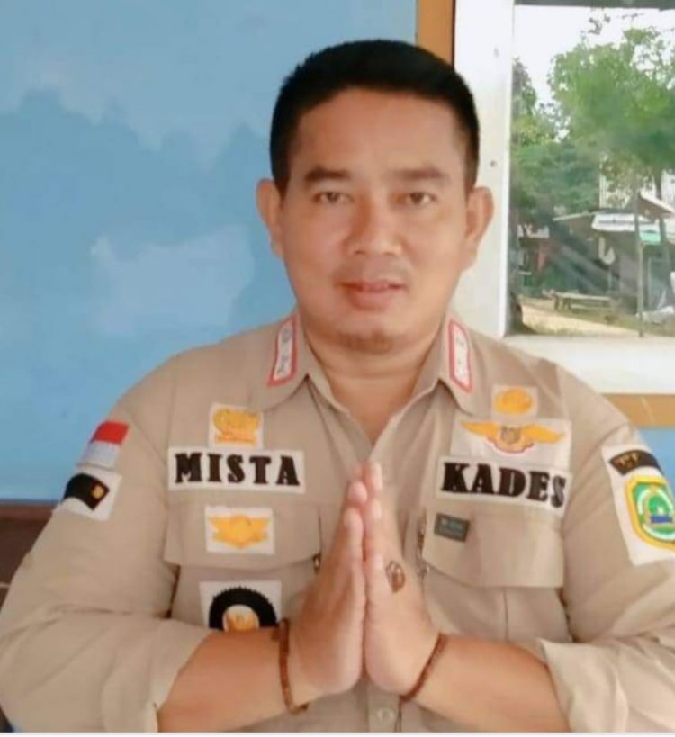 Mista Rangun Kepala Desa Ciasem Tengah Kecamatan Ciasem – Subang, Mengucapkan Selamat Hari Raya Idul Fitri 1444 H