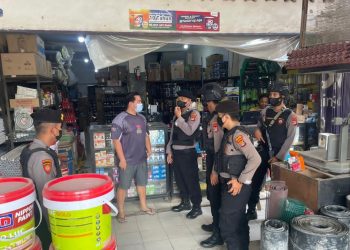 Jelang Lebaran, Polres Pringsewu Siagakan Polisi Di Pusat Perbelanjaan