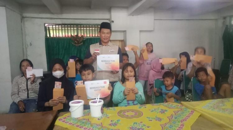 Jelang Idul Fitri 1444H, Yatim dan Duafa Terima THR dari BSI Maslahat-Jufi