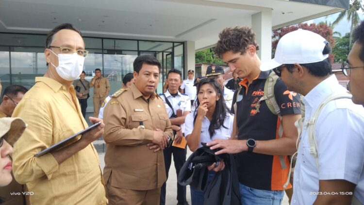 Bupati Samosir Lakukan Survey Lokasi Event AQUABIKE World Championship bersama Deputi Parekraf Kemenkomarves di Pelabuhan Ambarita
