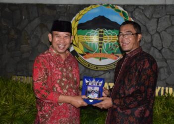 Walikota Payakumbuh dan Sekda Bukittinggi Saksikan Pengelolaan Sampah di Banyumas