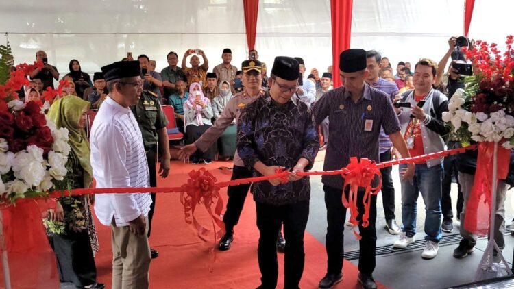 Bupati Banyumas Resmikan Masjid At Tahrim Komplek Dinas Pendidikan