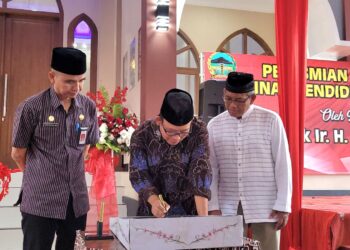 Bupati Banyumas Resmikan Masjid At Tahrim Komplek Dinas Pendidikan