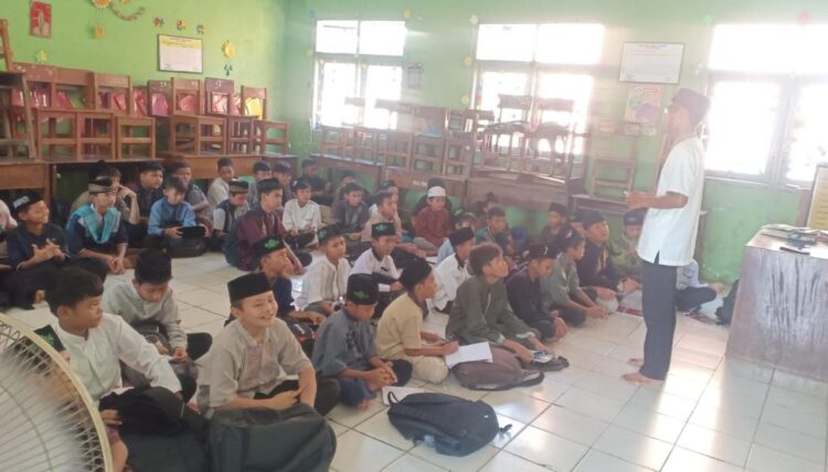 SDN Negeri Ciberes, Kecamatan Patokbeusi , Kabupaten Subang Adakan Pesantren Kilat