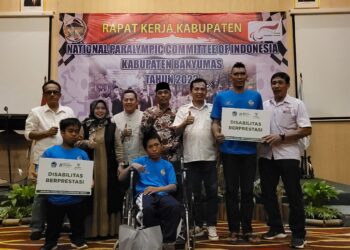 BAZNAS Banyumas Serahkan Bantuan Untuk Atlet Disabilitas