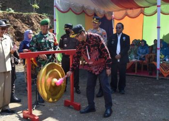 Bupati Banyumas Buka TMMD Tahap I di Desa Banjarpanepen Sumpiuh, Bangun Jalan Penghubung ke Selanegara