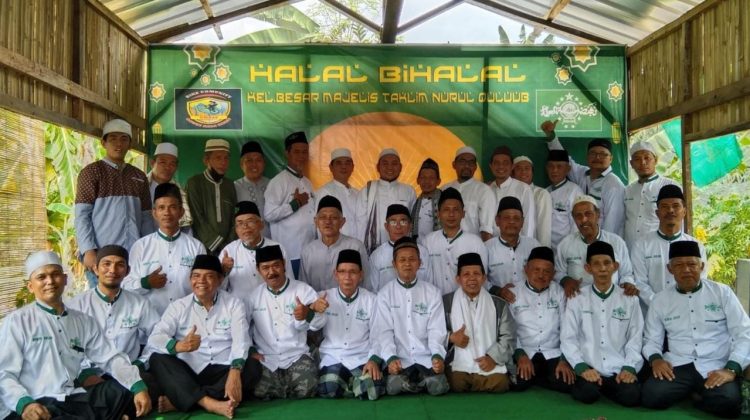 Keluarga Besar Majlis Ta’lim Nurul Quluub, Adakan Halal Bihalal
