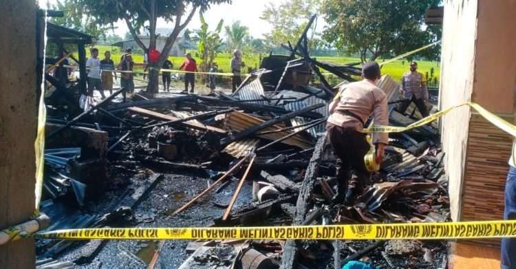 Polsek Wonosobo Identifikasi Kebakaran Kebakaran Rumah di Pekon Srimelati