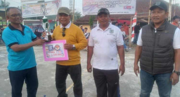 Gren Final Antara Desa Cikawung VS Mekarsari Gelaran Turnamen UPK Cup 2023