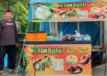 Wow! Ada Menu Ketan Campur Buah Mangga, Gimana ya Rasanya