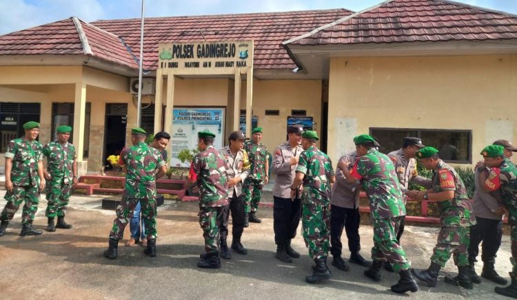 Puluhan Aparat TNI Datangi Polsek Gadingrejo, Ternyata Ini Tujuannya