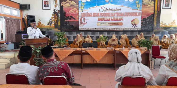 Saling Memaafkan, Guru dan Tendik Ajibarang Hadiri Ikrar Silaturahmi Idul Fitri 1444 H