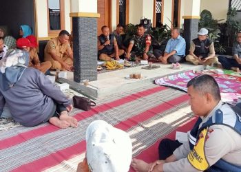 Pemdes Kertawangi Lakukan Musyawarah Bahas Perbaikan Jalan Desa