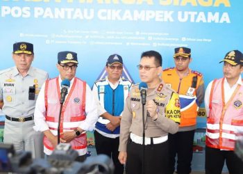 Rivan A. Purwantono: Menteri Perhubungan, Kakorlantas Polri dan Jasa Raharja Amankan Mudik di Km 70 Tol Cikarang Utama