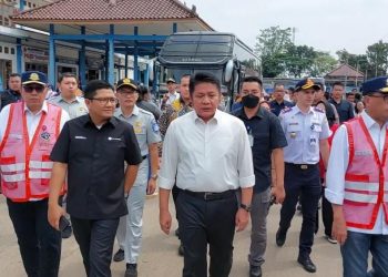 Direktur Hubungan Kelembagaan Jasa Raharja Bersama Menteri Perhubungan Cek Kondisi Arus Balik Lebaran 2023 di Sumatera Selatan